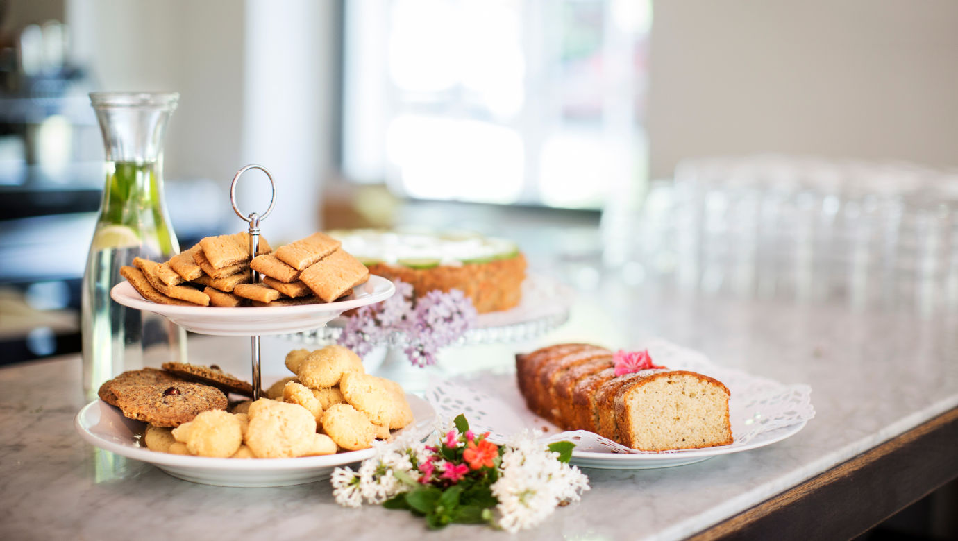 Different kind of cakes and cookies. 