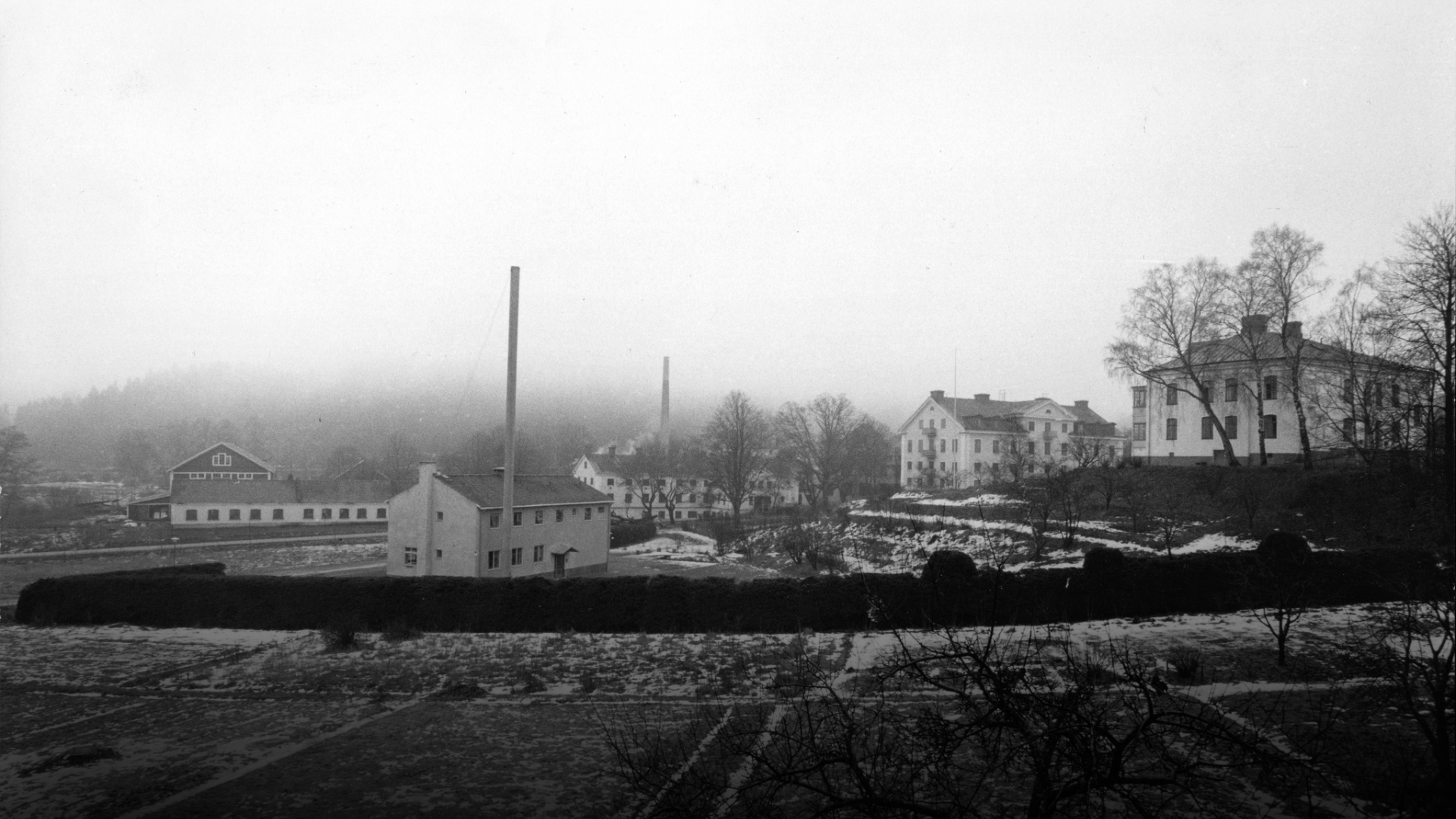 svartvitt foto på bruket i början av 1900-talet